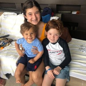 Meet your Posher, Nīna